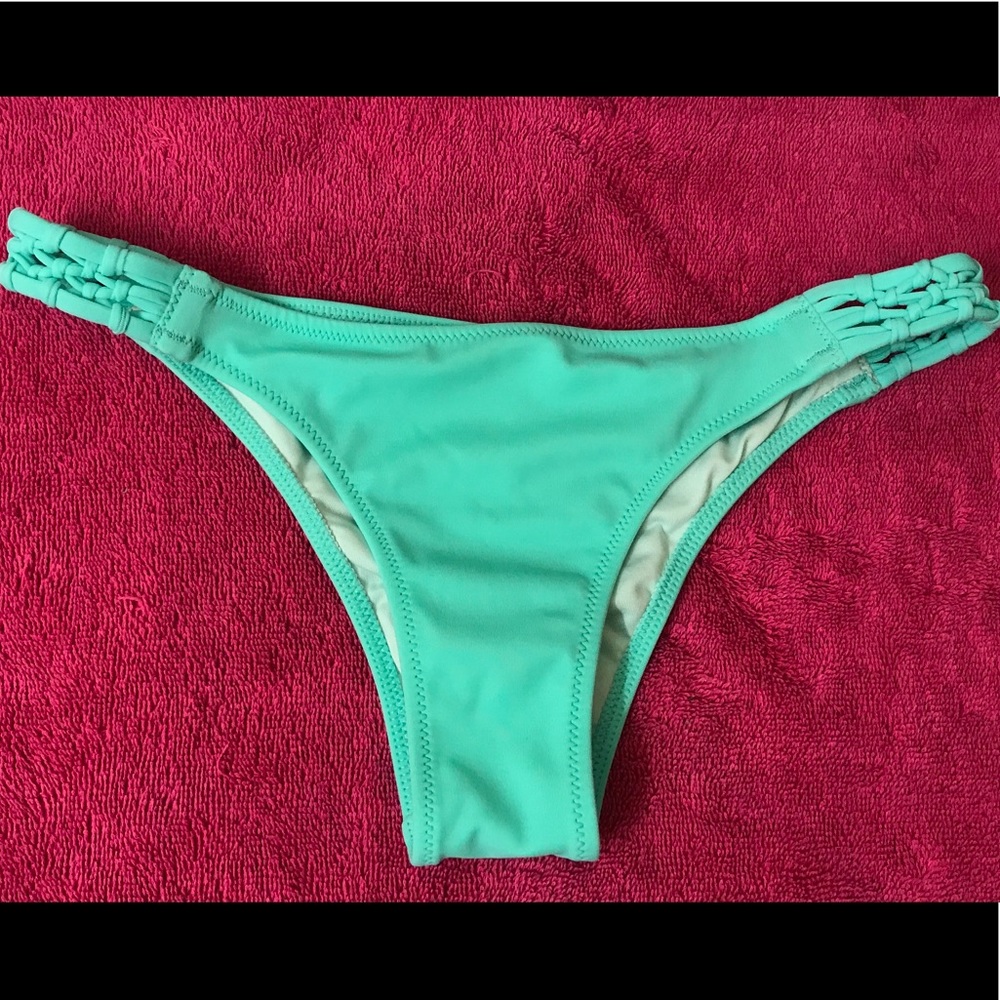 Victoria’s Secret itsy bottoms
